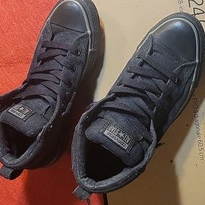 Black Mid top Chuck Taylor